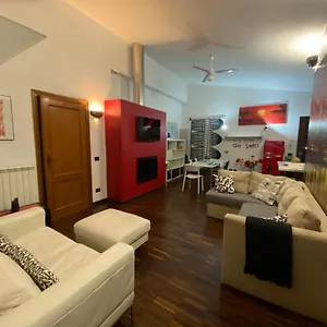 Appartamento Casa Cirella Near Anagnina Metro, Roma